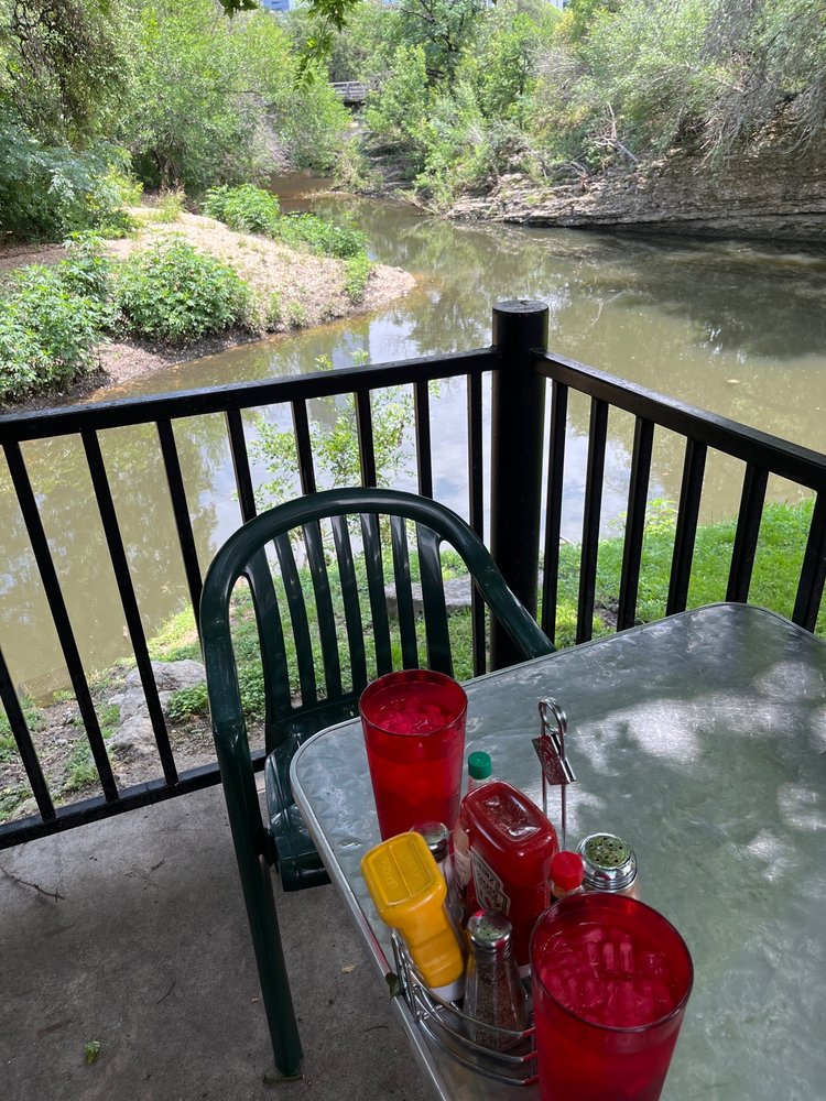 Shoal Creek Saloon