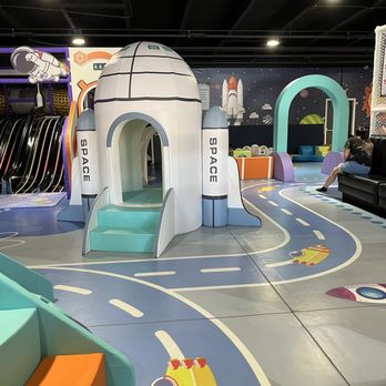 Enchanted Cosmos - Large open play area - Indoor Playcenter Near Me - Sacramento, California