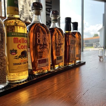 Heaven Hill Bourbon Experience - Tours Near Me - Bardstown, Kentucky