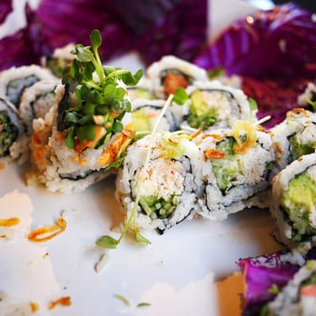 Pacific Catch - California roll (I think) // 9.17.14 - Seafood Near Me - Mountain View, California Pacific Catch - California roll (I think) // 9.17.14 - Seafood Near Me - Mountain View, California