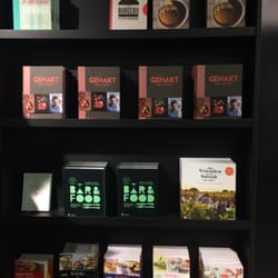 Boekenbeurs - Kaspers Glow in the dark brand New book. Bar & Food