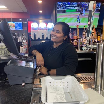 Urban Chestnut - This bartender is the absolute best!!!! Come see her!!! - Bars Near Me - St. Louis, Missouri