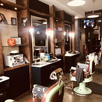 Dave Pegg's Barbering & Shave Parlor - Barbers Near Me - Sharon, Pennsylvania Dave Pegg's Barbering & Shave Parlor - Barbers Near Me - Sharon, Pennsylvania