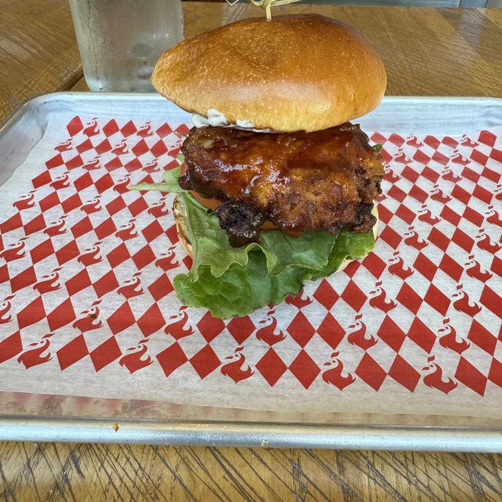 Yo Mama's chicken sandwich Yo Mama's chicken sandwich