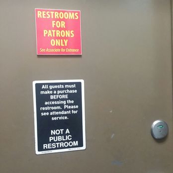 Sonic Drive-In - Must be buzzed in to use washroom - Fast Food Near Me - Chicago, Illinois