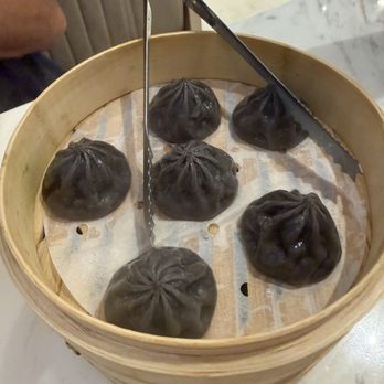 Supreme Dumplings - Black Truffle & Chicken Xiao Long Bao - Shanghainese Near Me - Honolulu, Hawaii