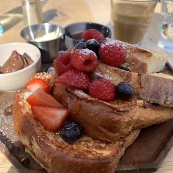 Bear Den Aspen - French toast board and a flat white - Breakfast & Brunch Near Me - Aspen, Colorado