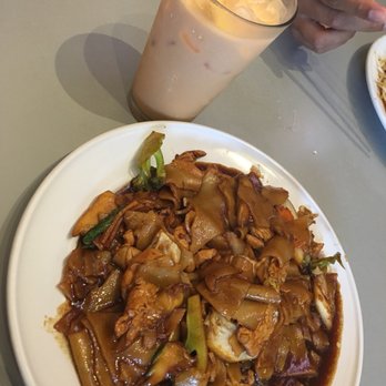 Pho Thai Lao Kitchen - Chicken pad see ew - Thai Near Me - Maywood, New Jersey Pho Thai Lao Kitchen - Chicken pad see ew - Thai Near Me - Maywood, New Jersey