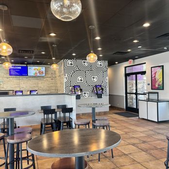 Taco Bell - Fast Food Near Me - Tracy, California