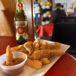 Quartzsite Yacht Club - Call Amari and my favorite Mexican beer