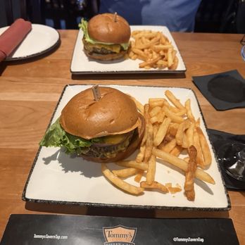 Tommy's Tavern + Tap - American Near Me - Toms River, New Jersey Tommy's Tavern + Tap - American Near Me - Toms River, New Jersey