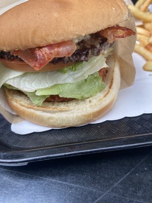 Joe’s Burgers Murrayhill by null