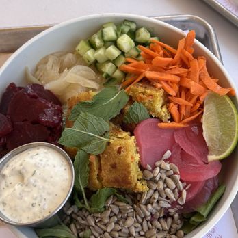 Mediterranean Chickpea Bowl