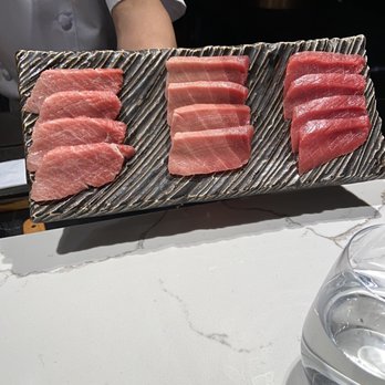 Sushi Nakazawa - 3 cuts of tuna before being made into nigiri - Japanese Near Me - Washington, DC, District of Columbia