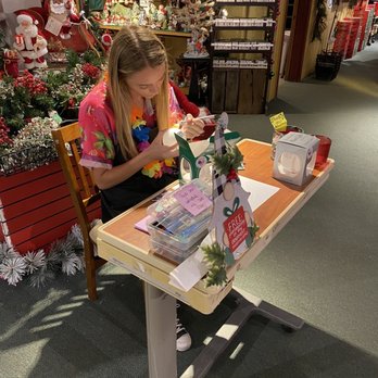 Kris Kringl - They have a young person who has the most beautiful handwriting you can personalize your ornament? - Holiday Decorations Near Me - Leavenworth, Washington