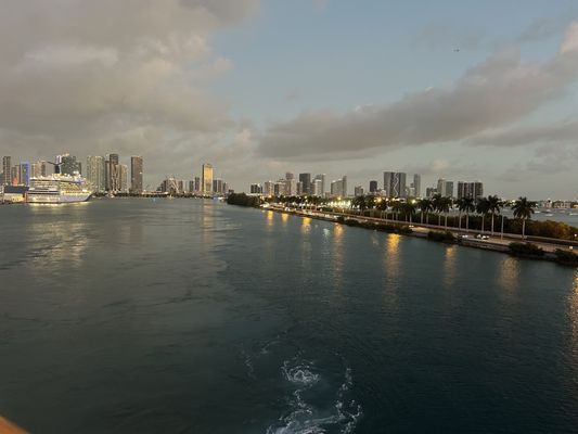ROYAL CARIBBEAN WONDER OF THE SEAS - Updated June 2026 - 31 Photos ...