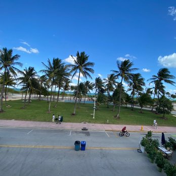 Leslie Hotel - Hotels Near Me - Miami Beach, Florida
