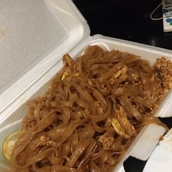 Thai Green House Restaurant - Pad Thai.  Looks like just noodles. Supposed to be some chicken.   There are peanuts and a lime.  Laziest "plate" of food I've ever seen - Thai Near Me - Jacksonville, Florida