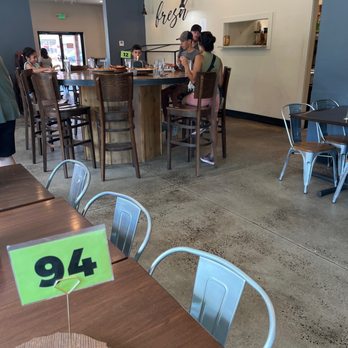 Growler's Pizza & Grill - Family table - Pizza Near Me - McCall, Idaho