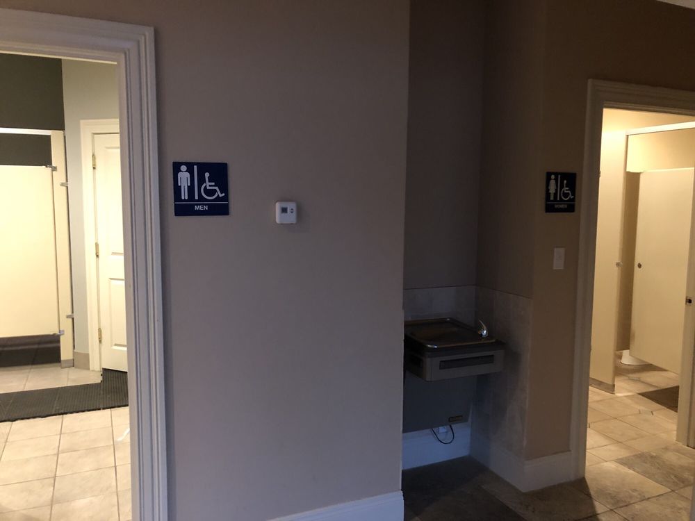 LANDIS LAKES CLUBHOUSE Updated September 2024 14600 Landis Lakes Dr, Louisville, Kentucky