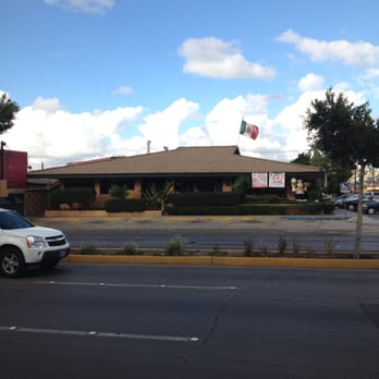 Big Boy Restaurantes - Vista desde frente al Blvd. Agua Caliente. - Breakfast & Brunch Near Me - Tijuana, BCN