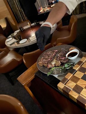 BOURBON STEAK by null