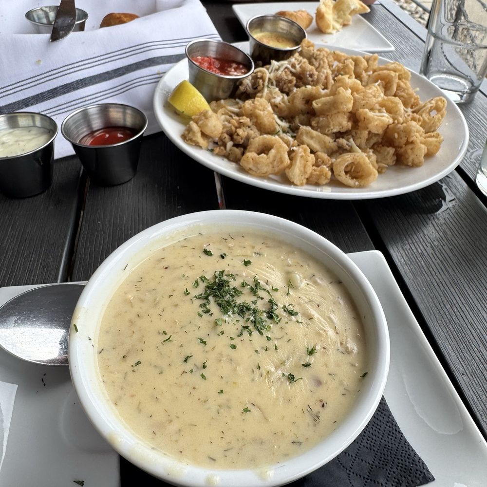 Chesapeake's - Clam chowder and Fried Calamari - Seafood Near Me - Knoxville, Tennessee Chesapeake's - Clam chowder and Fried Calamari - Seafood Near Me - Knoxville, Tennessee