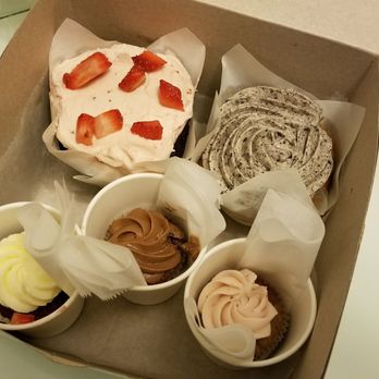 Funny Face Bakery - My collection. - Cupcakes Near Me - New York, New York