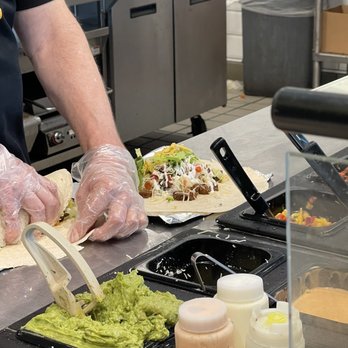 QDOBA Mexican Eats - Mexican Near Me - Ocoee, Florida