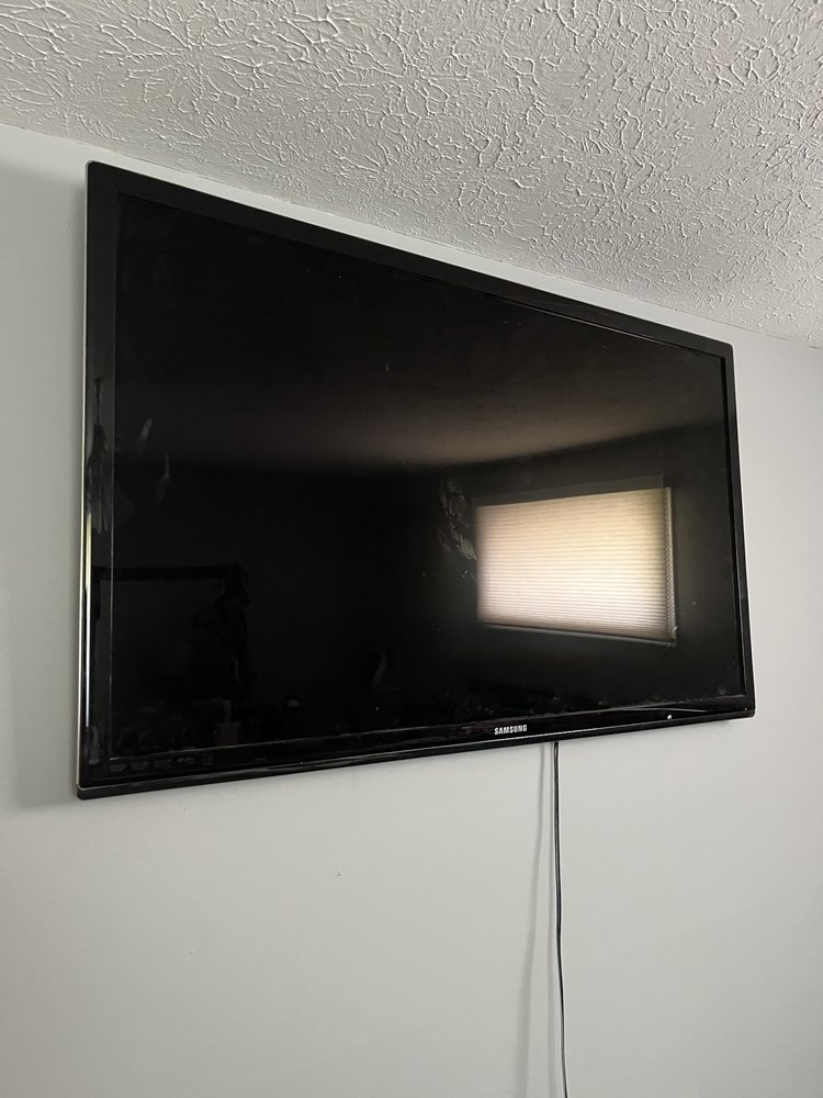 Slide of The Handy Dude