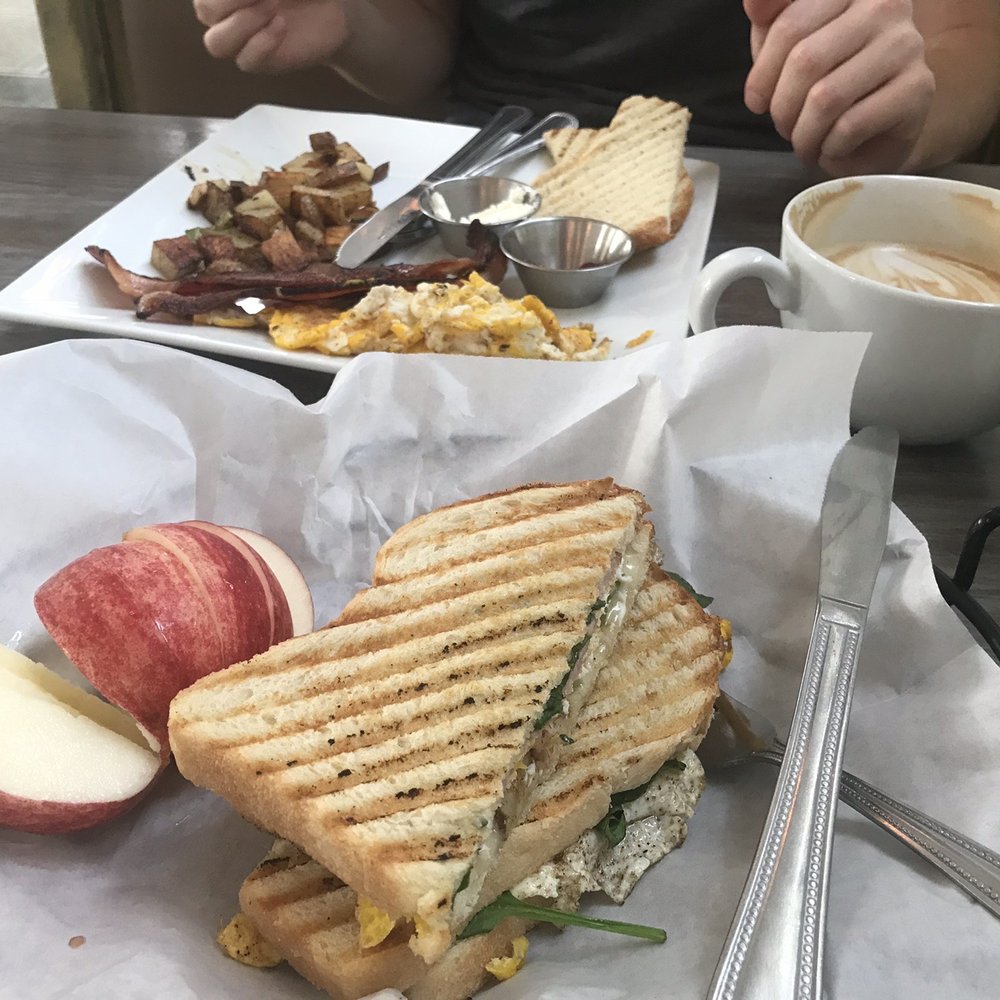 Broomtown Cafe - Deluxe breakfast sandwich and broomtown breakfast - Cafes Near Me - Arcola, Illinois