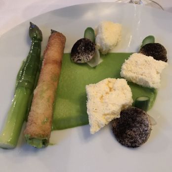 Midsummer House - English asparagus with an artistic presentation - Coffee & Tea Near Me - Cambridge, CAM Midsummer House - English asparagus with an artistic presentation - Coffee & Tea Near Me - Cambridge, CAM