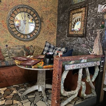 Java Jazz & Soup Nutz - Coffee & Tea Near Me - Lahaina, Hawaii