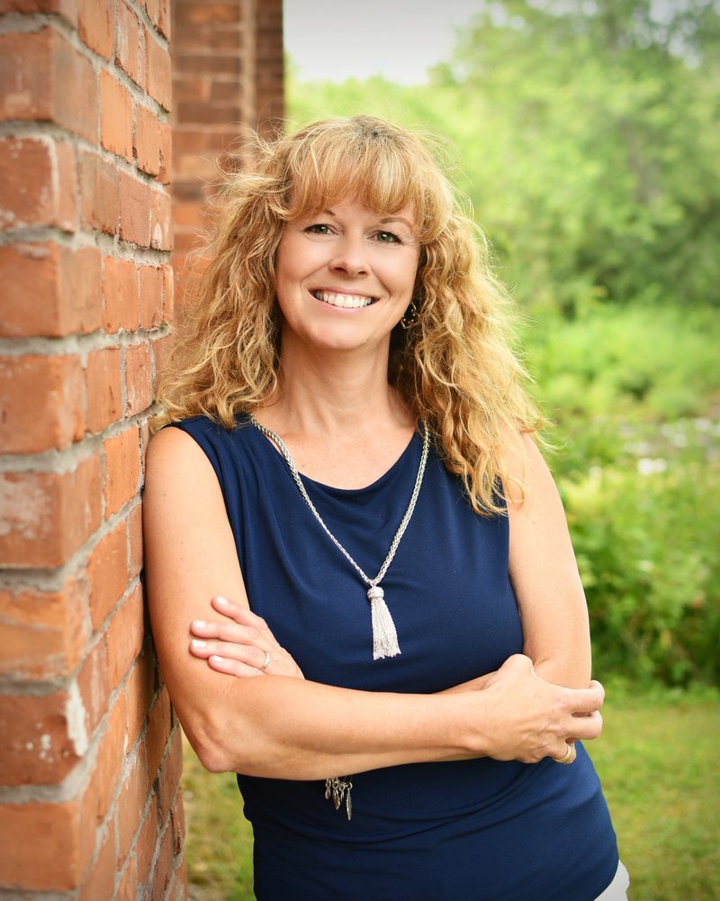 LISA HAMPTON REAL ESTATE Updated June 2024 Lancaster, New Hampshire