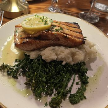 Dua Vino - Salmon side view - Italian Near Me - South Lyon, Michigan Dua Vino - Salmon side view - Italian Near Me - South Lyon, Michigan