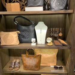 Daff Dry Goods - Viewing Brighton in CA