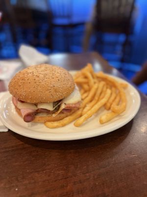 Creole House Restaurant & Oyster Bar by null