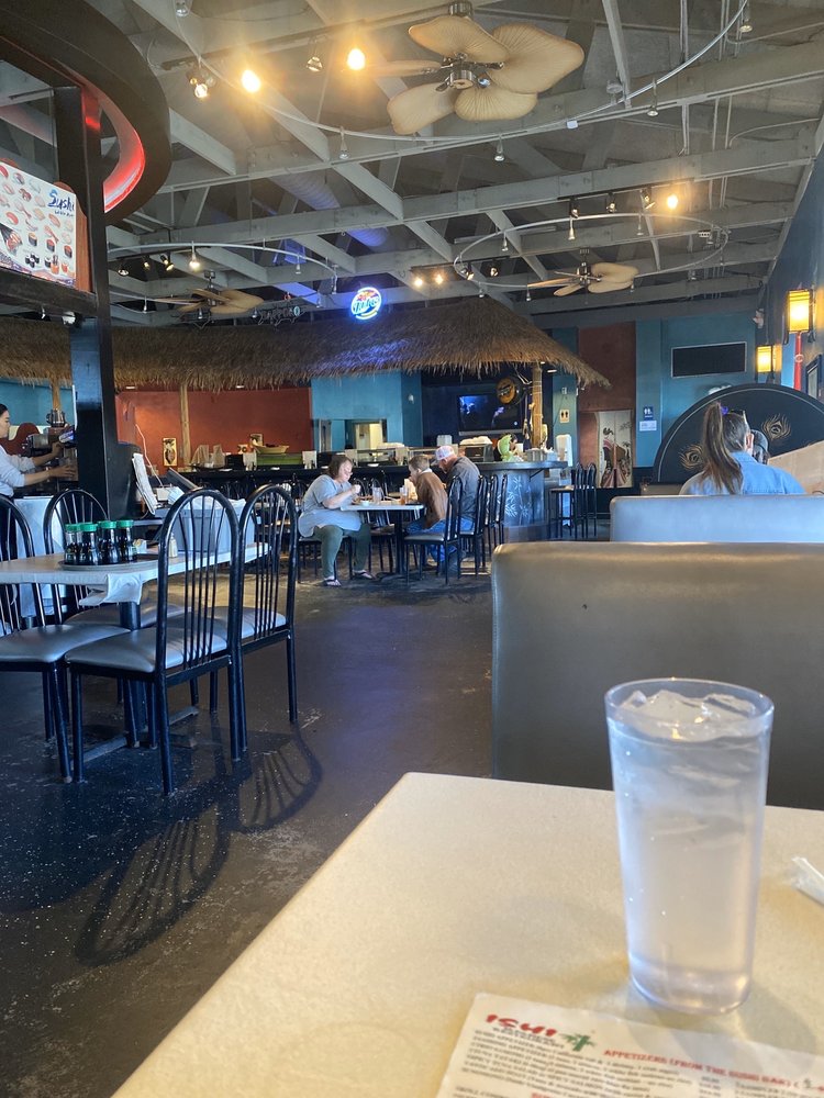 Ishi Japanese Restaurant, Charlotte Roadtrippers