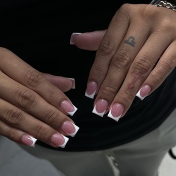 His & Hers Nail Bar And Spa - Manicure service - Nail Salons Near Me - Springfield, Georgia His & Hers Nail Bar And Spa - Manicure service - Nail Salons Near Me - Springfield, Georgia