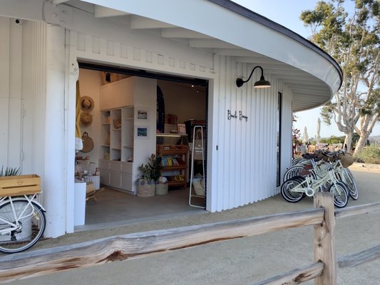 The Mission Bay Beach Club by null