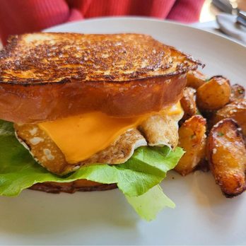 Waverly - Egg & bacon sandwich - forgot the actual name - Breakfast & Brunch Near Me - Cardiff, California