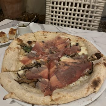 Oliver's Trattoria - Italian Near Me - Irvine, California