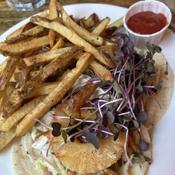 Tavern 1883 - Pubs Near Me - Canmore, Alberta Tavern 1883 - Pubs Near Me - Canmore, Alberta