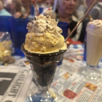 Gaslight Theatre - Hot fudge sundae - Performing Arts Near Me - Tucson, Arizona