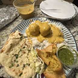 Garlic Naan, Malai Methi Kofta, Subz Samosa Garlic Naan, Malai Methi Kofta, Subz Samosa