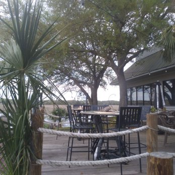 Gilligan's Seafood Restaurant - Beaufort - Seafood Near Me - Beaufort, South Carolina