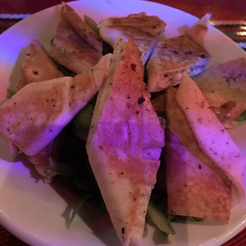 Ranoush - Garlic bread (not vegan) - Middle Eastern Near Me - Saint Louis, Missouri