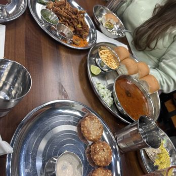 Vadapav Mirchi By Geeta - Sabudana vada, onion bhaji and misal pav - Indian Near Me - New Westminster, British Columbia