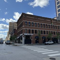Crown Liquors