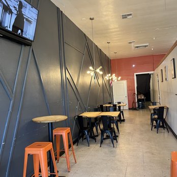 Papi Clary's Kitchen - Inside - Asian Fusion Near Me - Concord, California